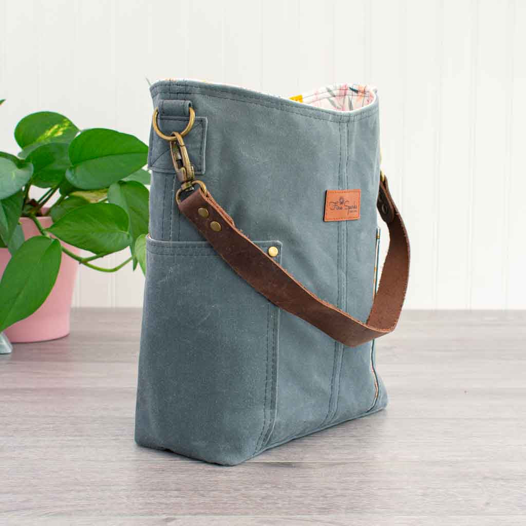 Compass Tote