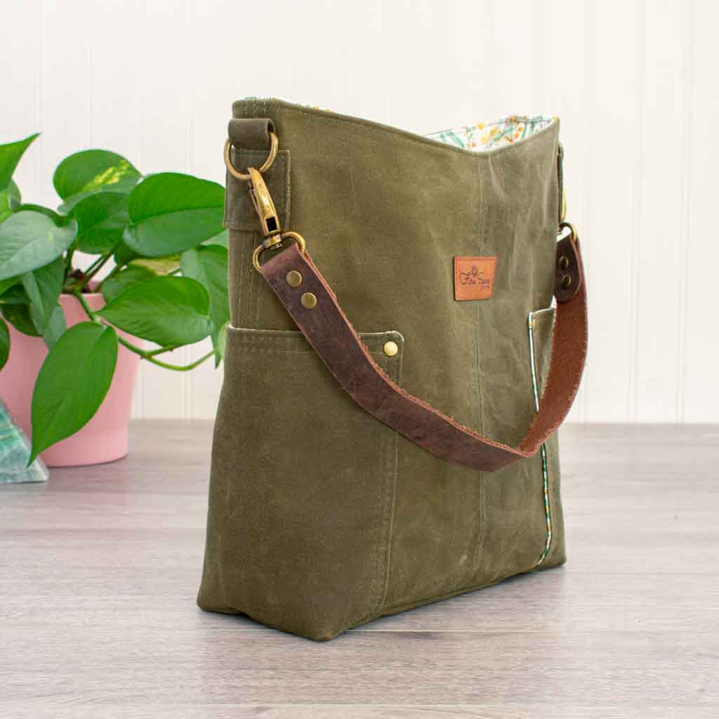 Compass Tote